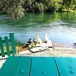 Riverside Buna - *